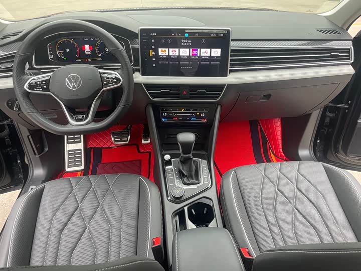 Фото 14 - Volkswagen Tiguan L Pro