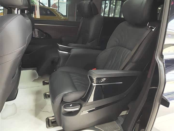 Фото 17 - GAC Trumpchi M8