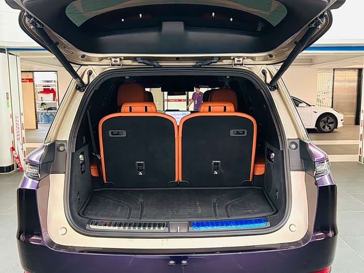 Фото 19 - LiXiang L9