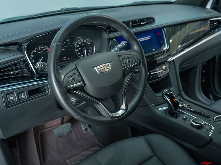 Фото 7 - Cadillac XT6
