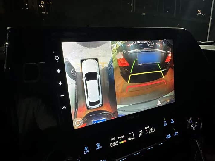 Фото 7 - Toyota Highlander