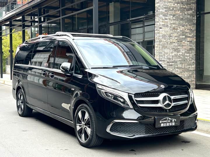 Фото 3 - Mercedes-Benz V-Class