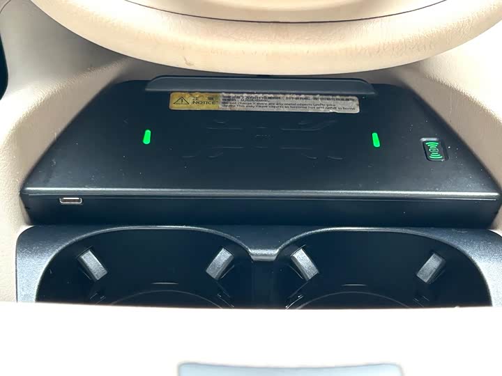 Фото 8 - Mercedes-Benz V-Class