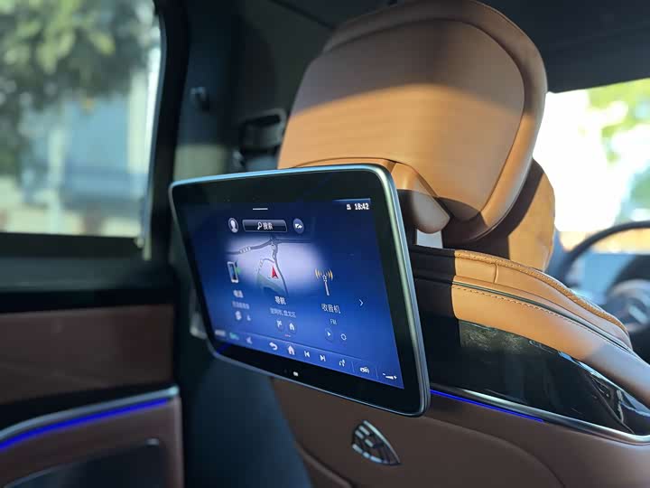 Фото 21 - Mercedes-Benz Maybach S-Class