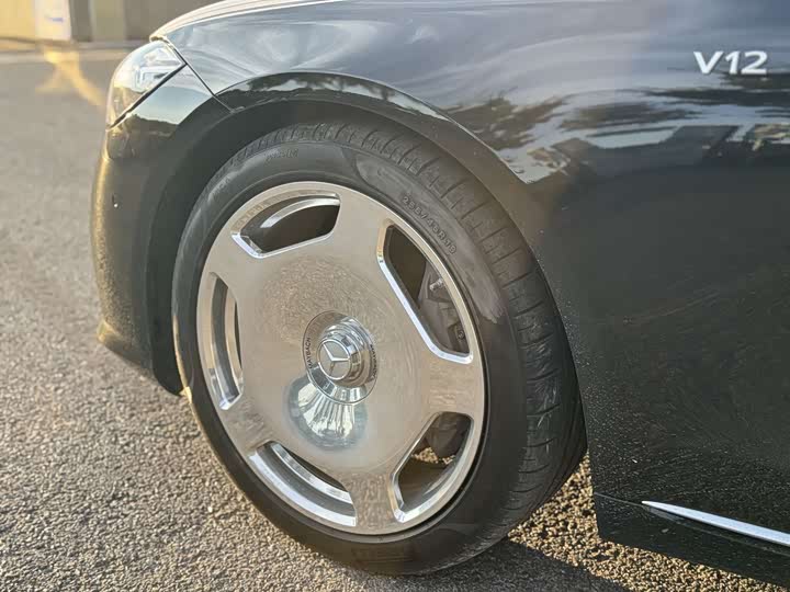 Фото 9 - Mercedes-Benz Maybach S-Class