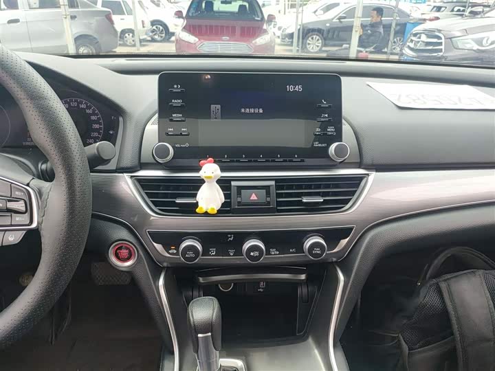 Фото 13 - Honda Accord