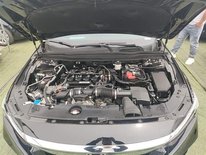 Фото 20 - Honda Accord