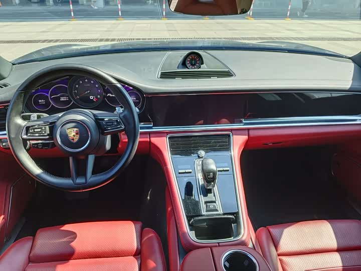 Фото 5 - Porsche Panamera