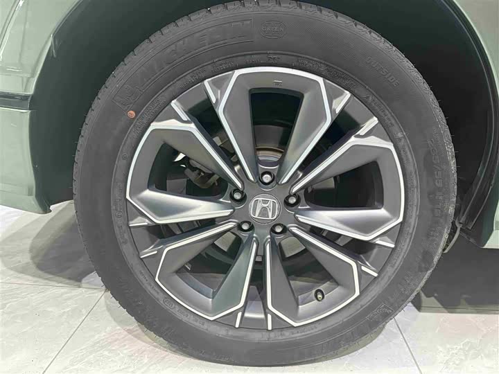 Фото 21 - Honda Breeze