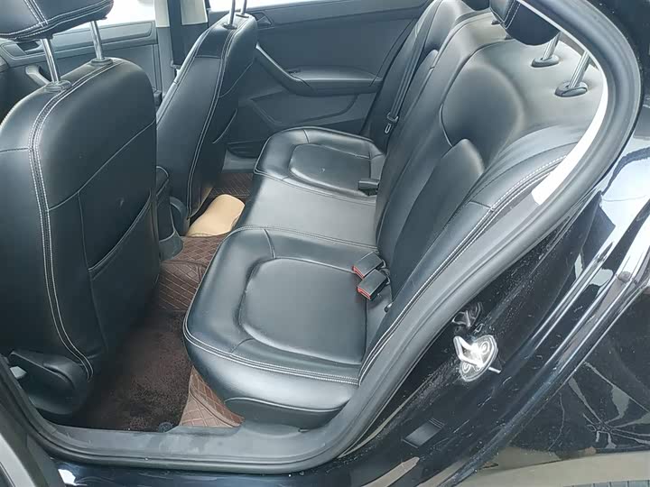 Фото 17 - Volkswagen Santana