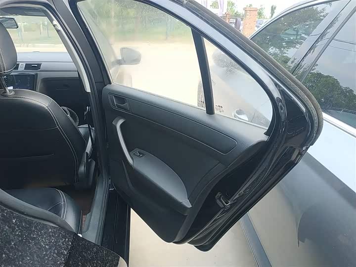 Фото 27 - Volkswagen Santana