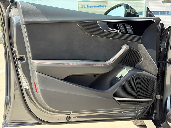 Фото 10 - Audi RS 5