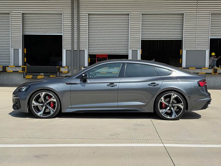 Фото 21 - Audi RS 5