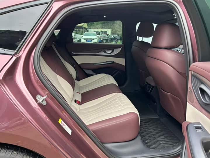 Фото 10 - BYD Seal