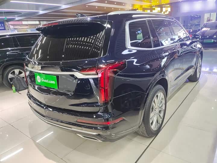 Фото 7 - Cadillac XT6