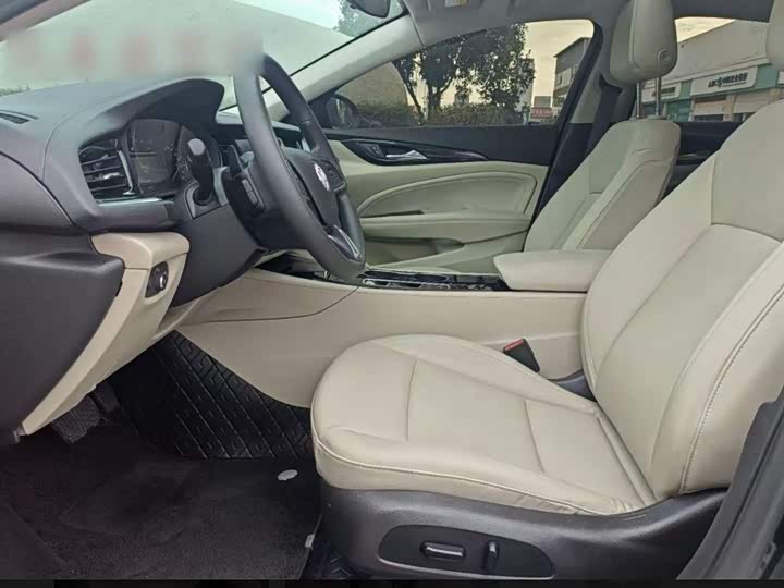 Фото 11 - Buick Regal