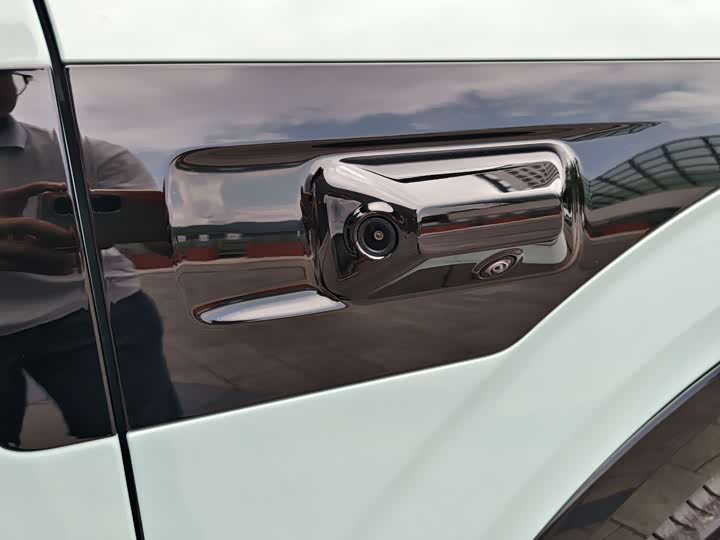 Фото 23 - Zeekr Mix