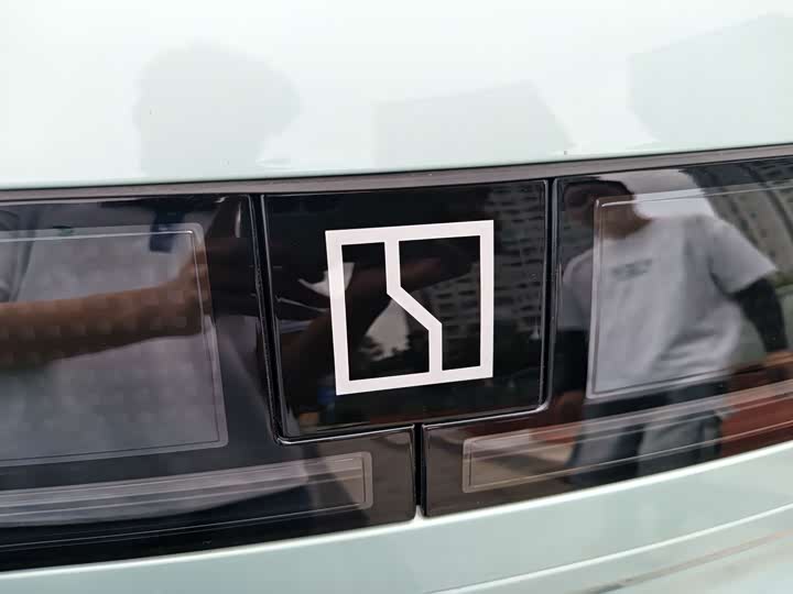 Фото 47 - Zeekr Mix