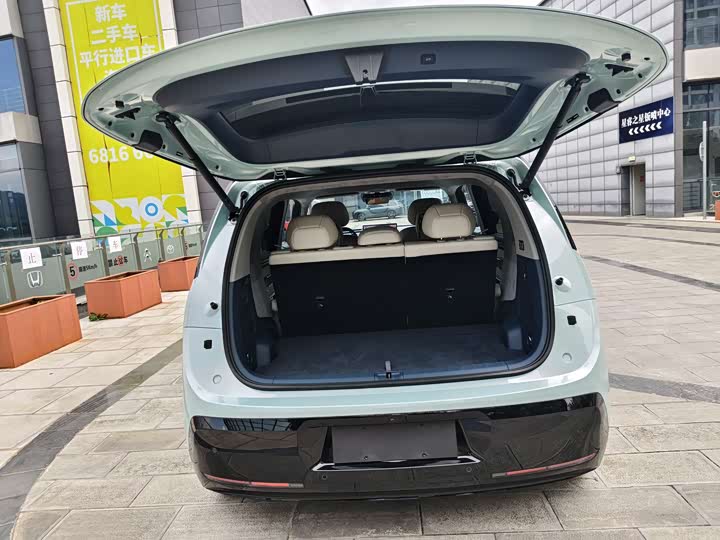 Фото 6 - Zeekr Mix