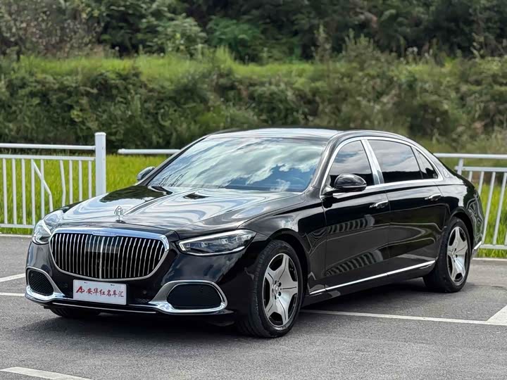 Фото 1 - Mercedes-Benz Maybach S-Class