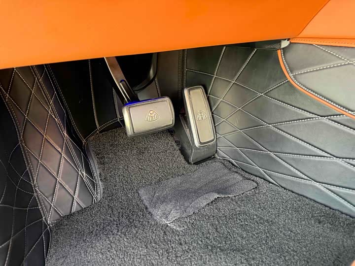 Фото 26 - Mercedes-Benz Maybach S-Class