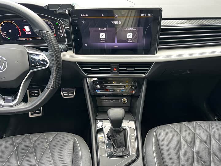 Фото 15 - Volkswagen Tiguan L Pro