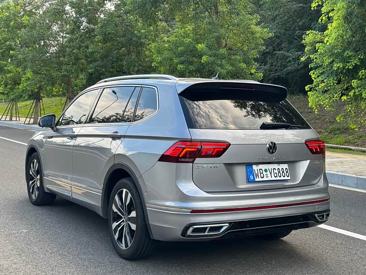 Фото 6 - Volkswagen Tiguan L Pro