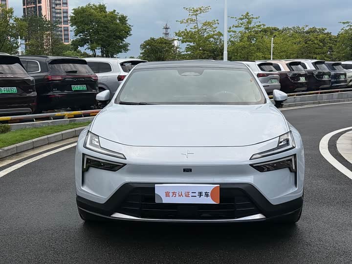 Фото 2 - Polestar 4