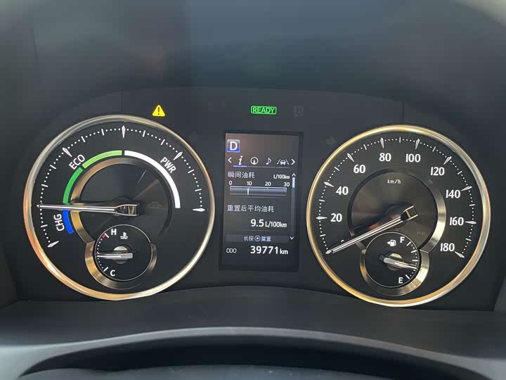 Фото 5 - Toyota Alphard