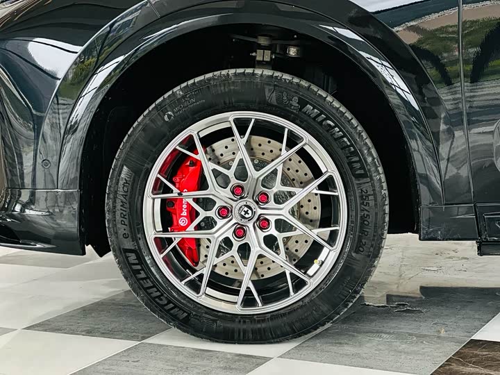 Фото 9 - LiXiang L7