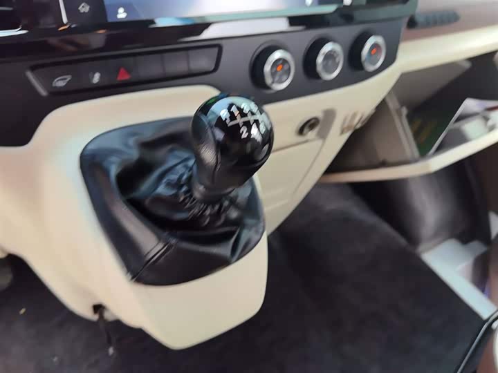 Фото 14 - Ford Transit New