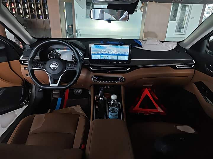 Фото 13 - Nissan Teana