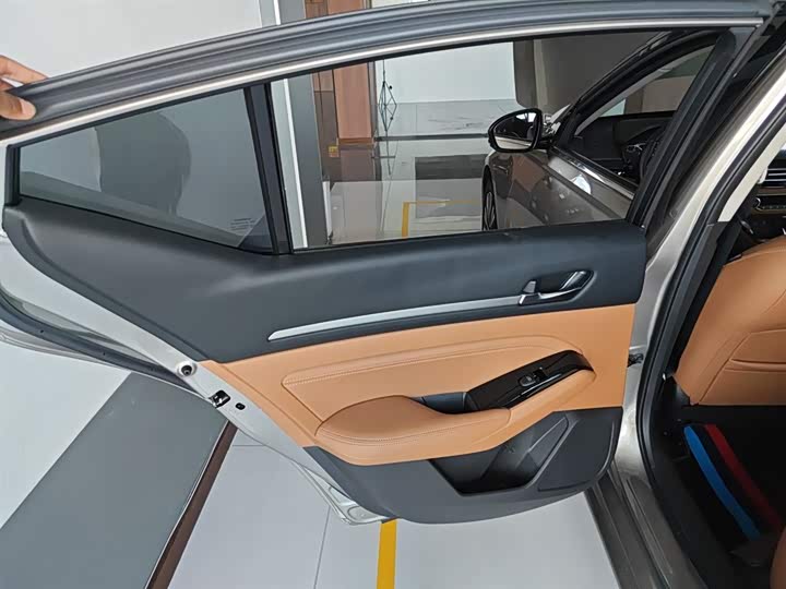 Фото 19 - Nissan Teana