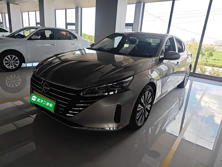 Фото 2 - Nissan Teana