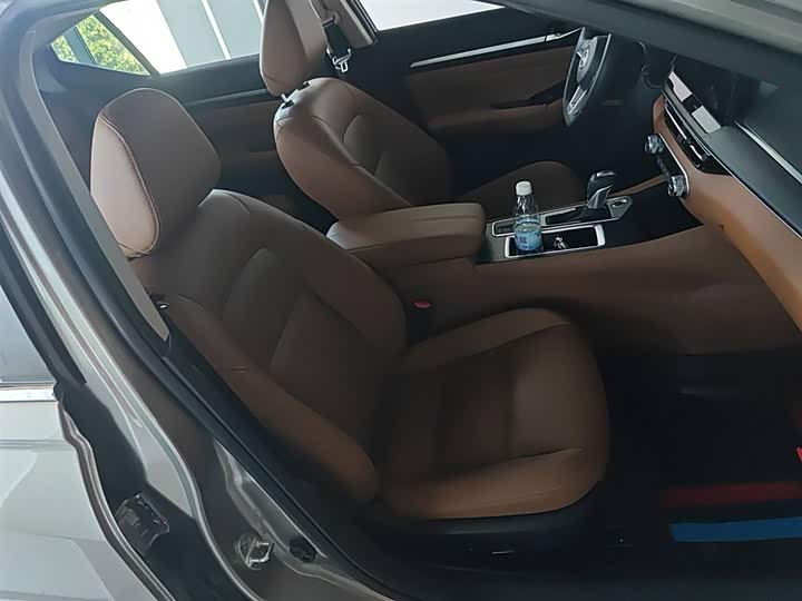 Фото 21 - Nissan Teana