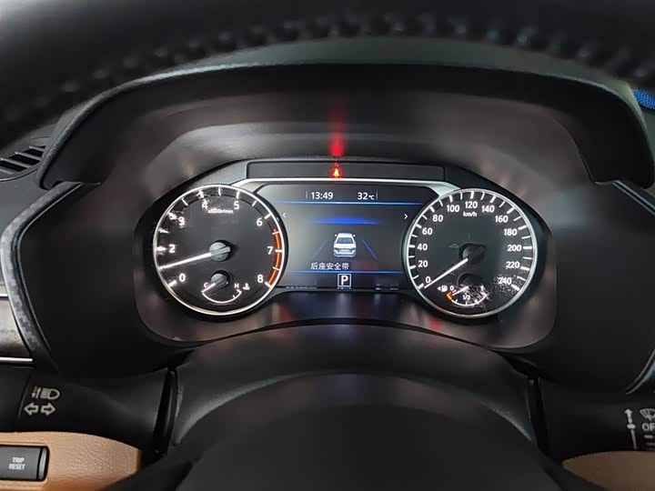 Фото 4 - Nissan Teana