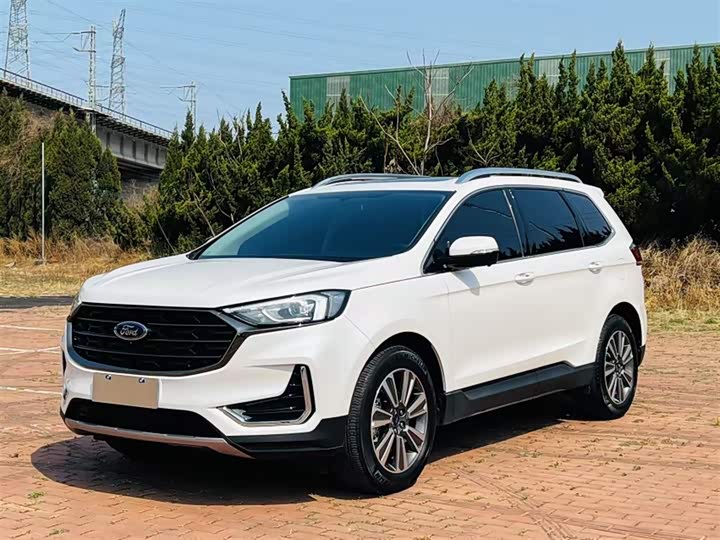 Фото 2 - Ford Edge