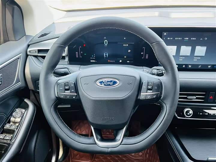 Фото 3 - Ford Edge