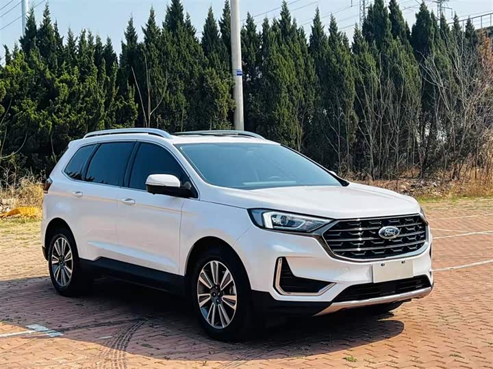 Фото 7 - Ford Edge