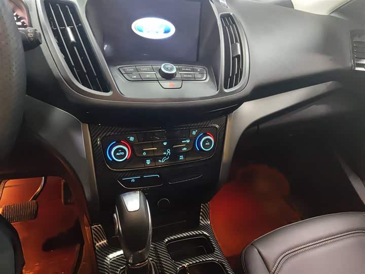 Фото 5 - Ford Escape (Kuga)