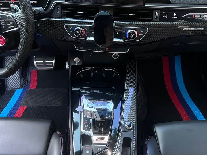 Фото 19 - Audi S5