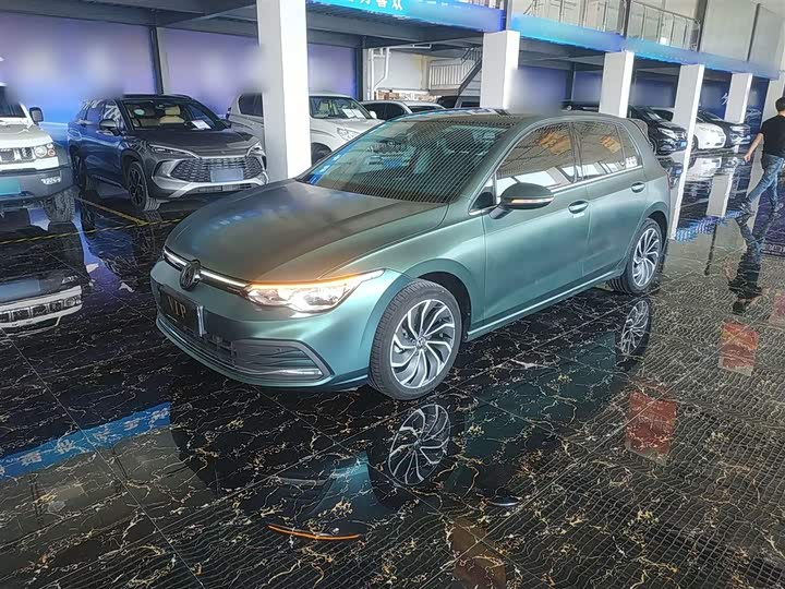 Фото 1 - Volkswagen Golf