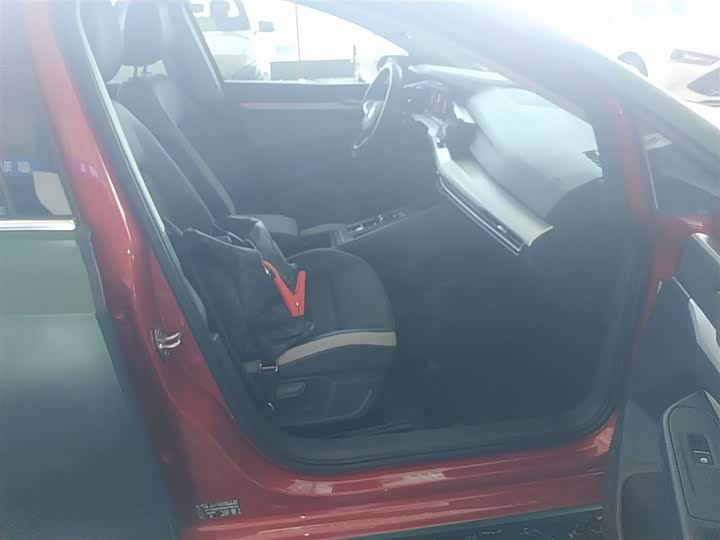 Фото 24 - Volkswagen Golf