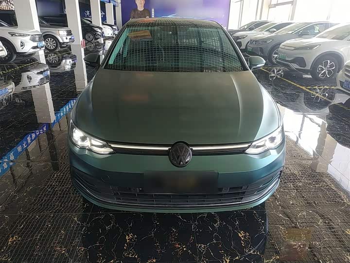 Фото 3 - Volkswagen Golf