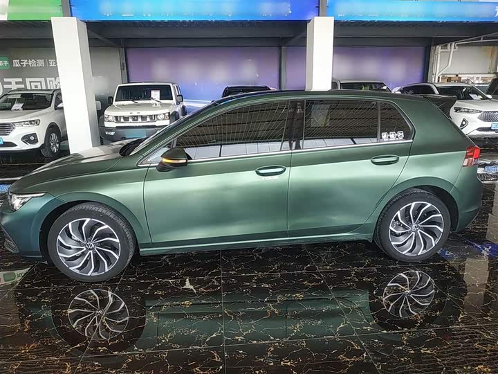 Фото 5 - Volkswagen Golf