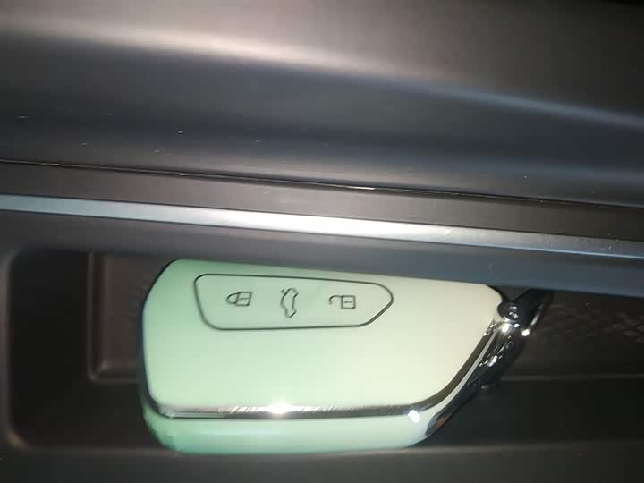 Фото 8 - Volkswagen Golf