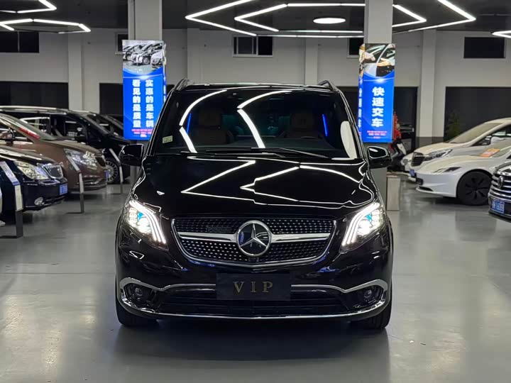 Фото 3 - Mercedes-Benz Vito