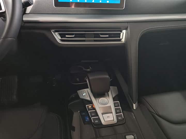 Фото 10 - BYD Song Pro