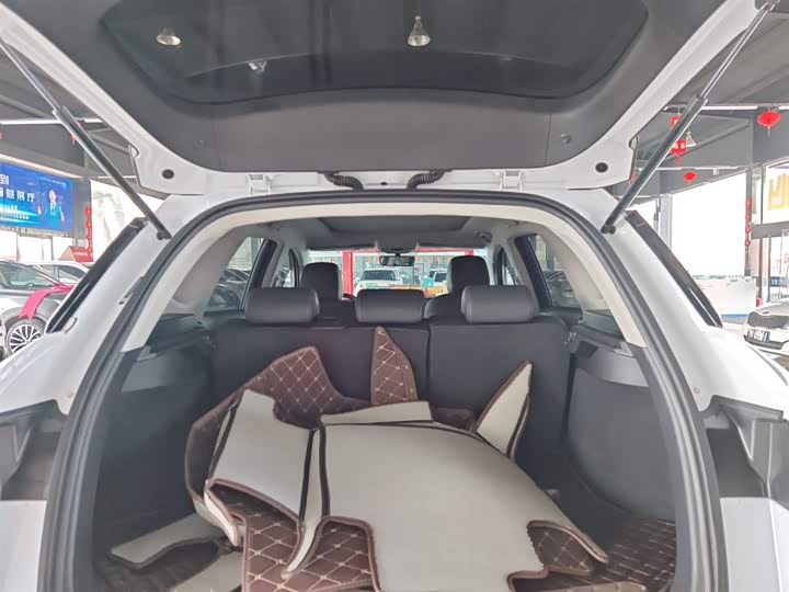 Фото 16 - BYD Song Pro