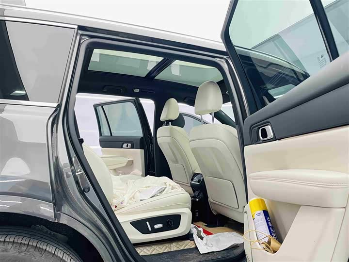 Фото 15 - LiXiang One